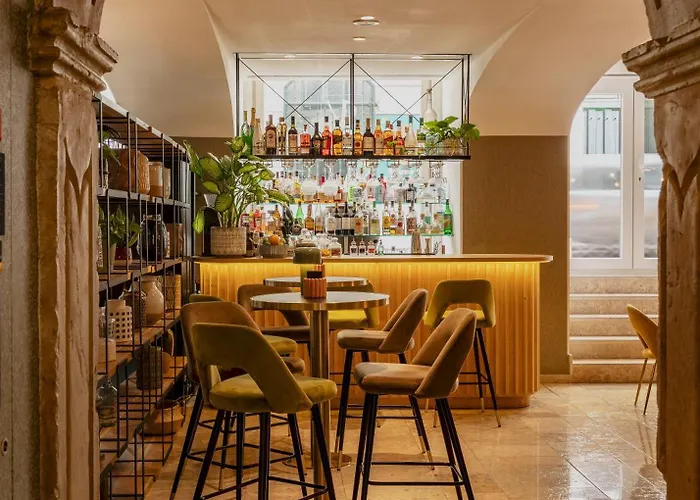 Hotel Vincci Baixa 4*